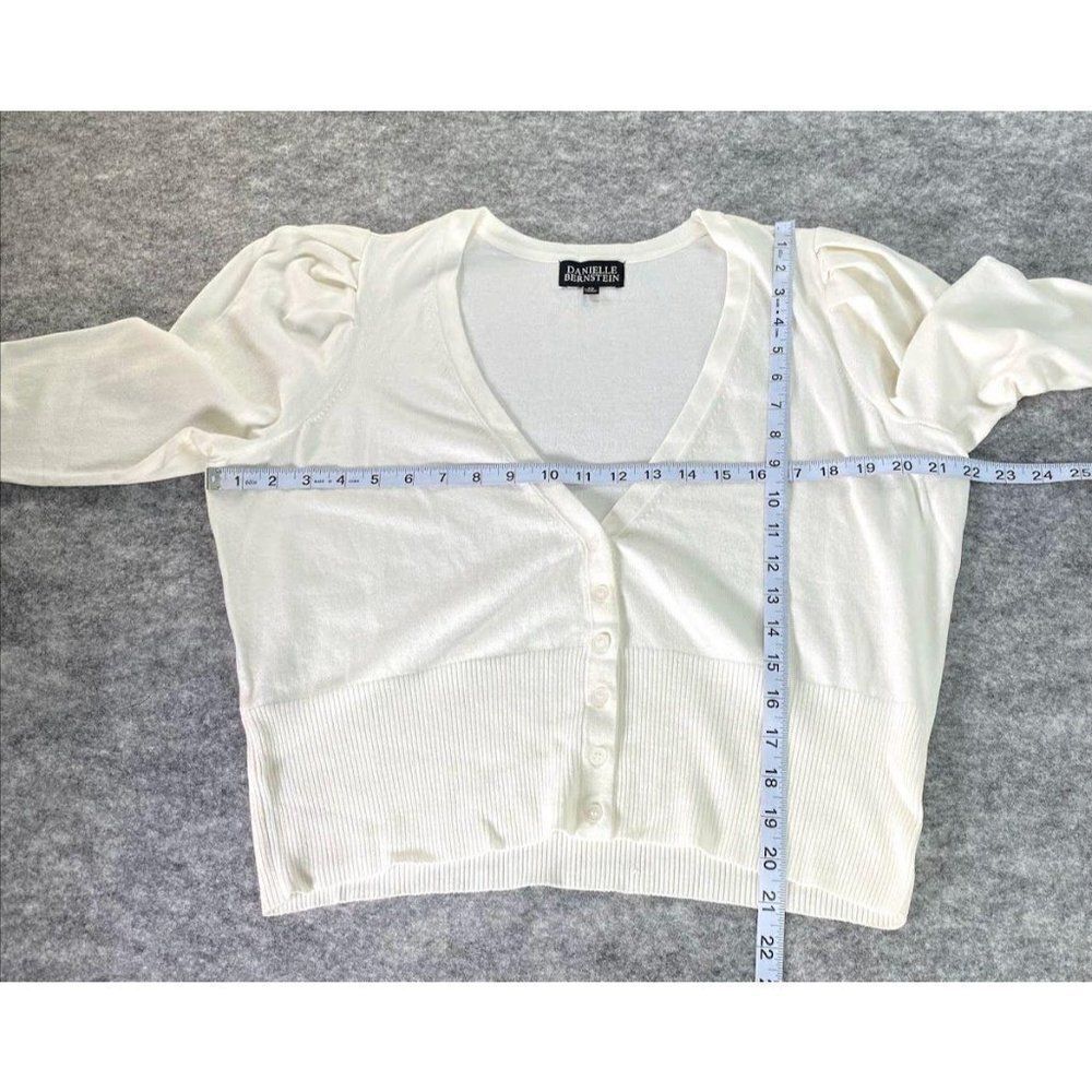 Danielle Bernstein White Cropped Light Weight Cardigan Sz 1X NEW - Picture 7 of 10